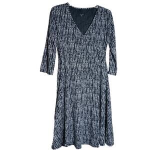 Garnet Hill Faux Wrap Career Midi Dress size Medium Navy and white